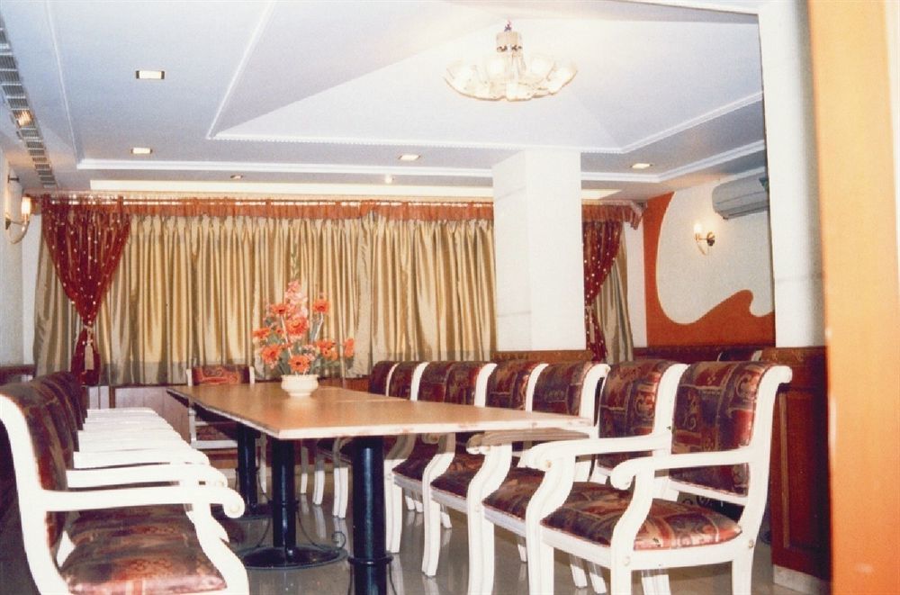 Hotel Tara International Hajdarábád Exteriér fotografie